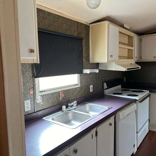 Building Photo - 39 Nobles Pk St