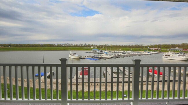 Building Photo - 230 Leeward Way