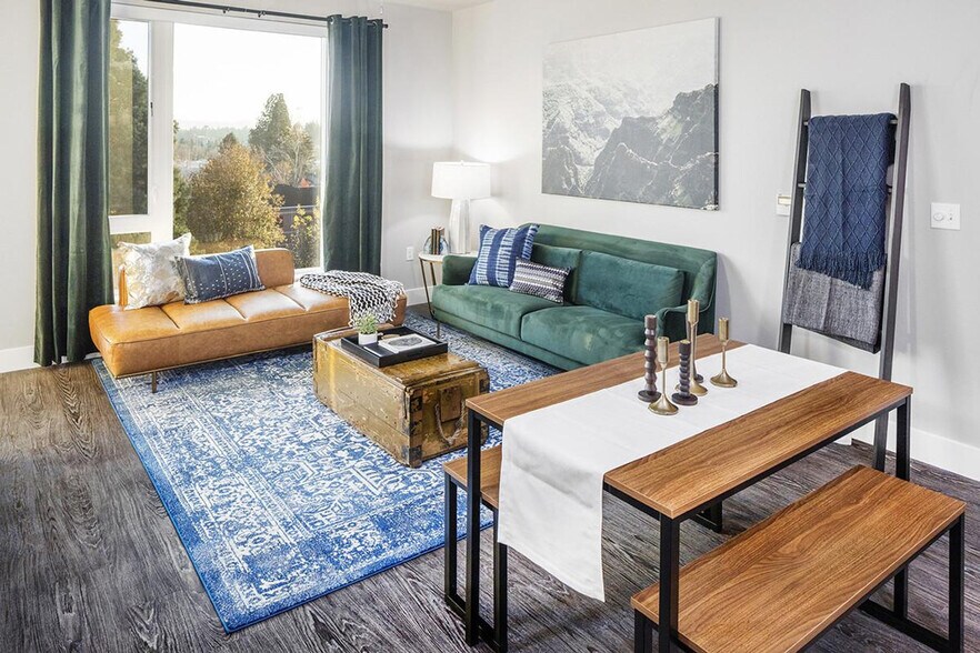 Building Photo - 1075 SW 160th Ave