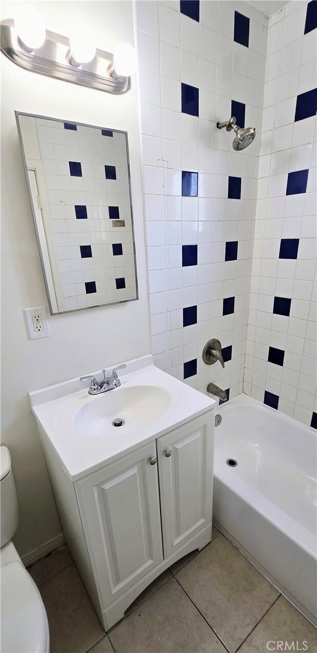 Building Photo - 6702 Flora Ave