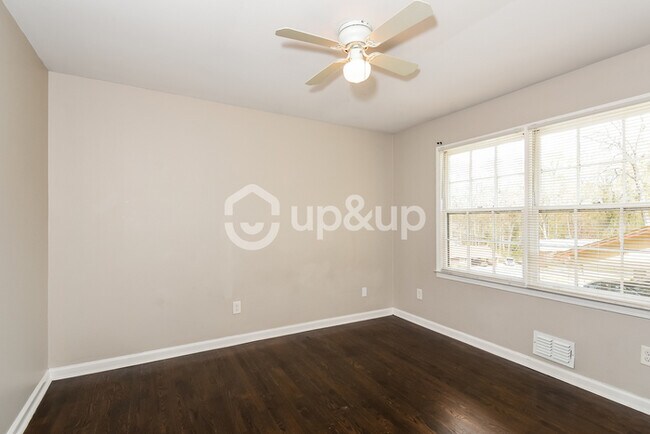 Building Photo - Fantastic 4bd/2.5ba home! Coming soon!