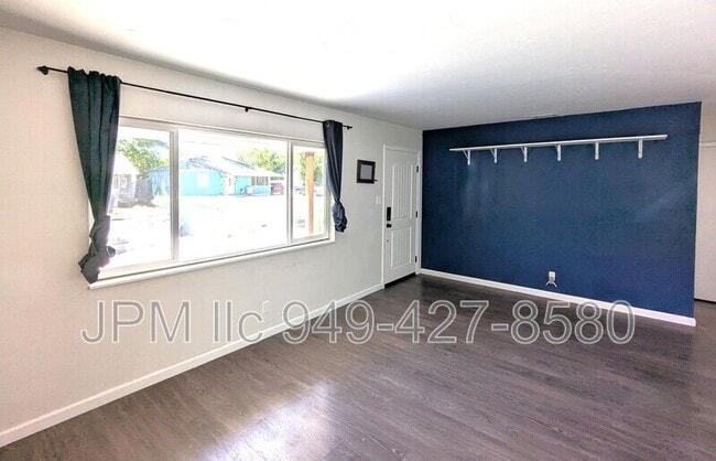 Building Photo - 440 K St