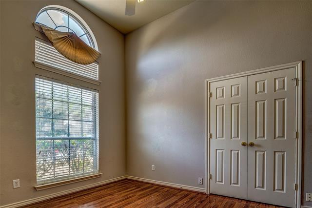 Building Photo - 318 Hampton Ct