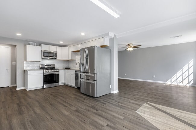 Building Photo - 2060 Nettie Ct