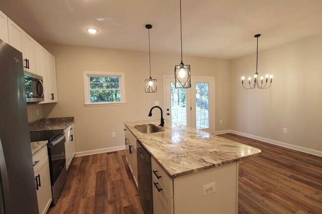 Building Photo - 1515 Palomino Trl