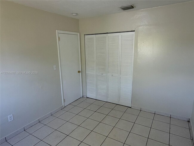 Building Photo - 10375 SW 152nd Terrace