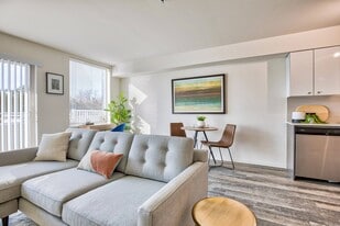 Building Photo - Angeline Apartments