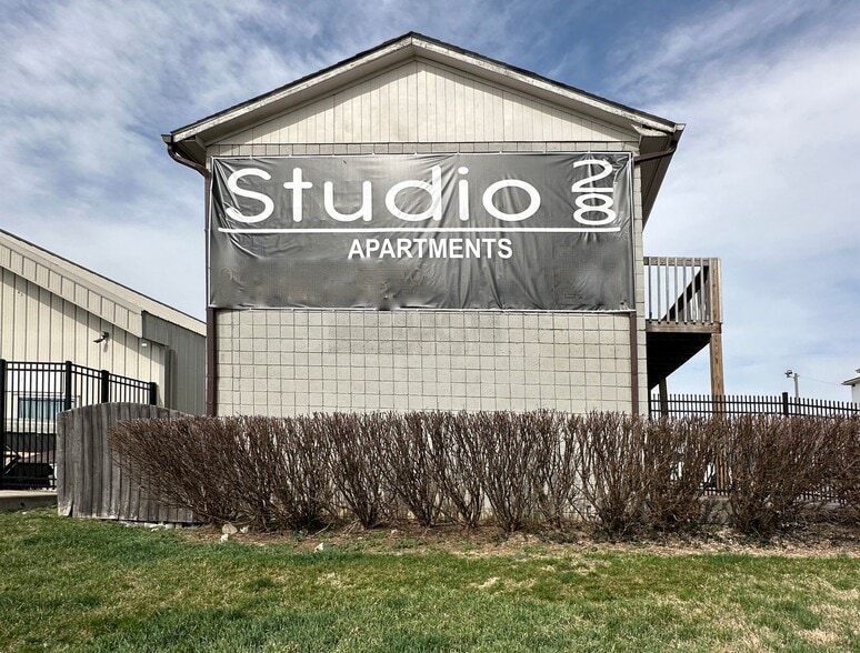 Interior Photo - Studio 28 Apartments