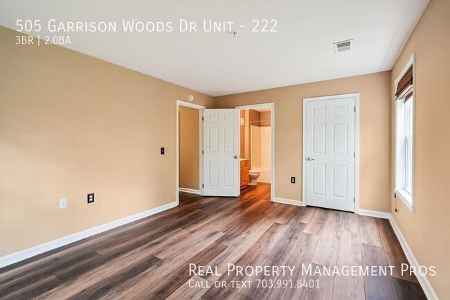 Building Photo - 505 Garrison Woods Dr