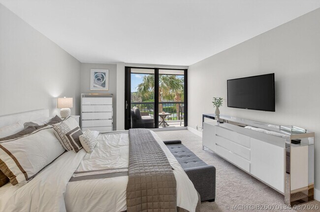 Building Photo - 4748 S Ocean Blvd