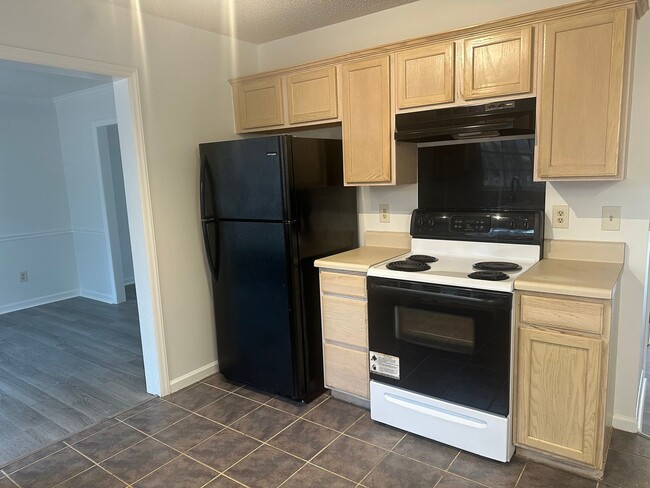 Building Photo - Spacious 4BR, 2.5BA Home in Raleigh