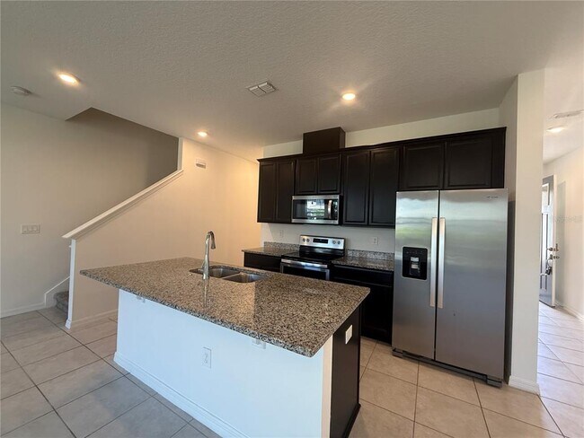 Building Photo - 1413 Garden Arbor Ln