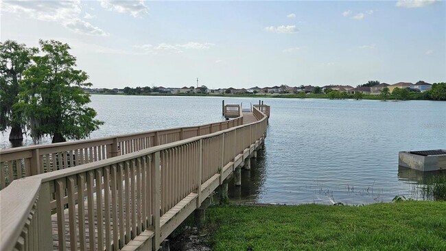 Building Photo - 2528 Ladoga Dr