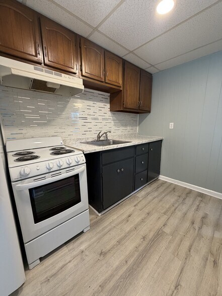 Building Photo - 1306 Lockewood Dr