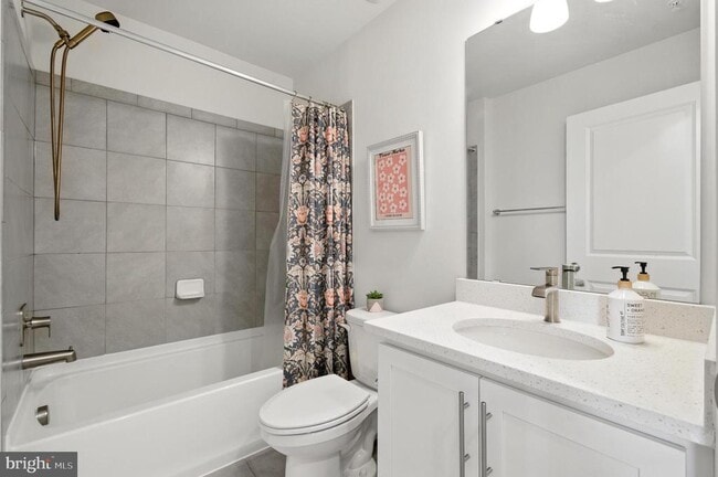 Building Photo - 5051 Silver Oak Dr