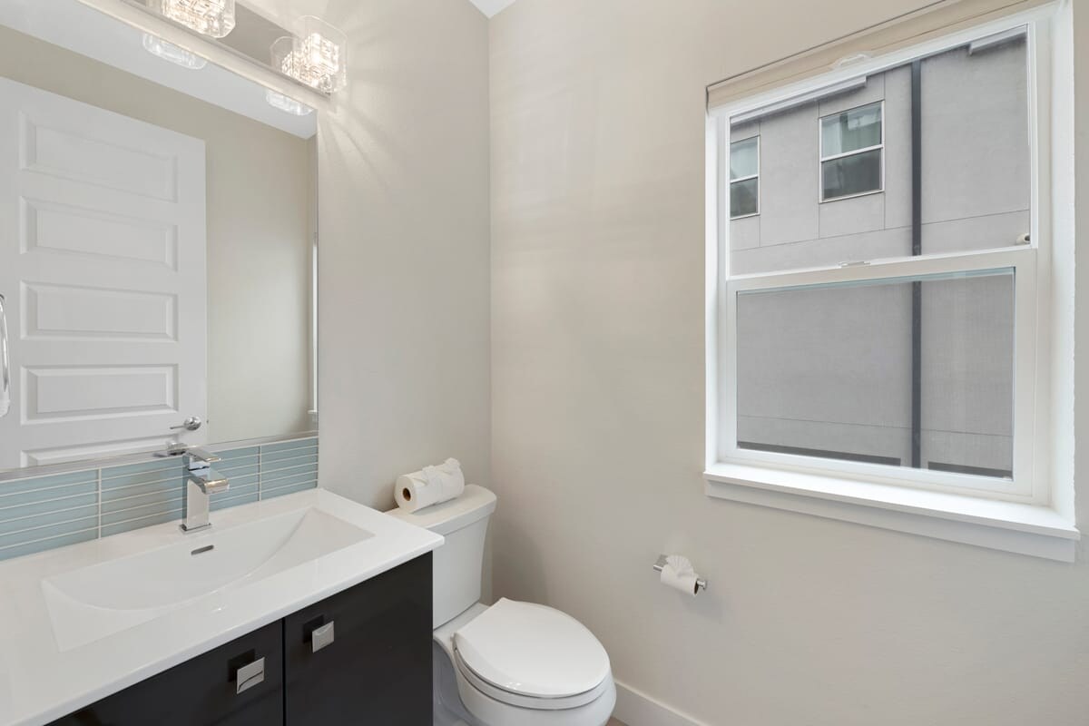Building Photo - 3048 Wilson Ct