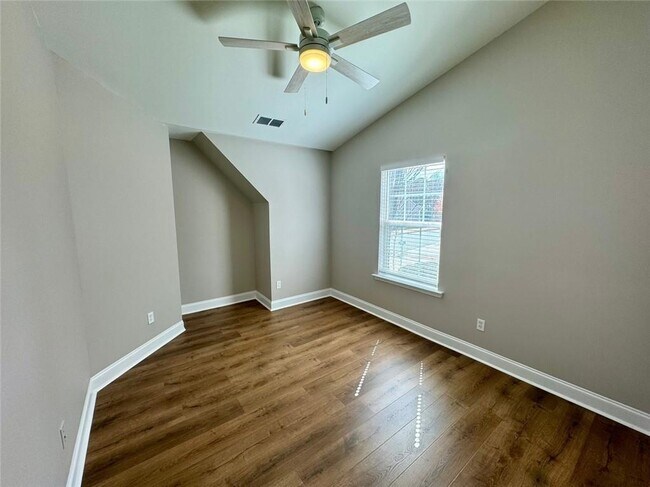Building Photo - 2662 Pierce Brennen Ct NE
