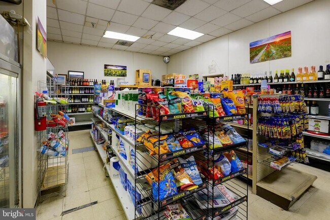 Building Photo - 4515 Willard Ave