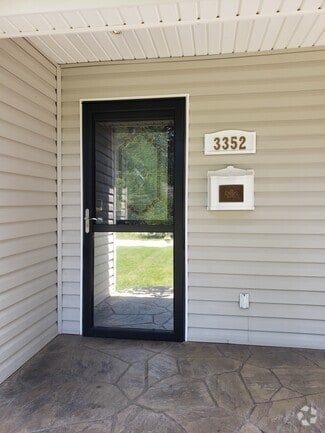 Building Photo - 3352 Van Fleet Pkwy