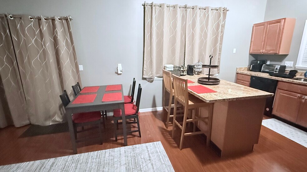 Building Photo - 15332 Ashworth Ave N