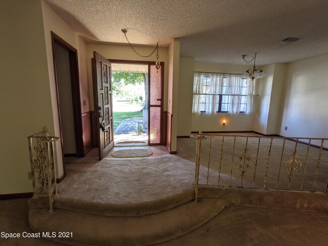 Building Photo - 4205 Grovewood Ln