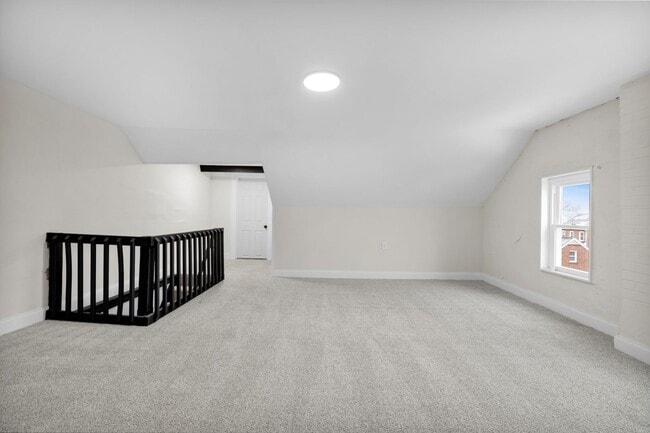 Building Photo - 109 N Sixth St