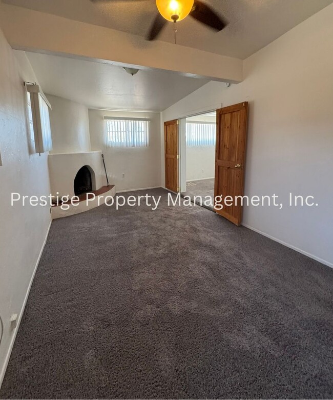 Building Photo - Stop Your Search! This 3/2+ Bonus Room is ...