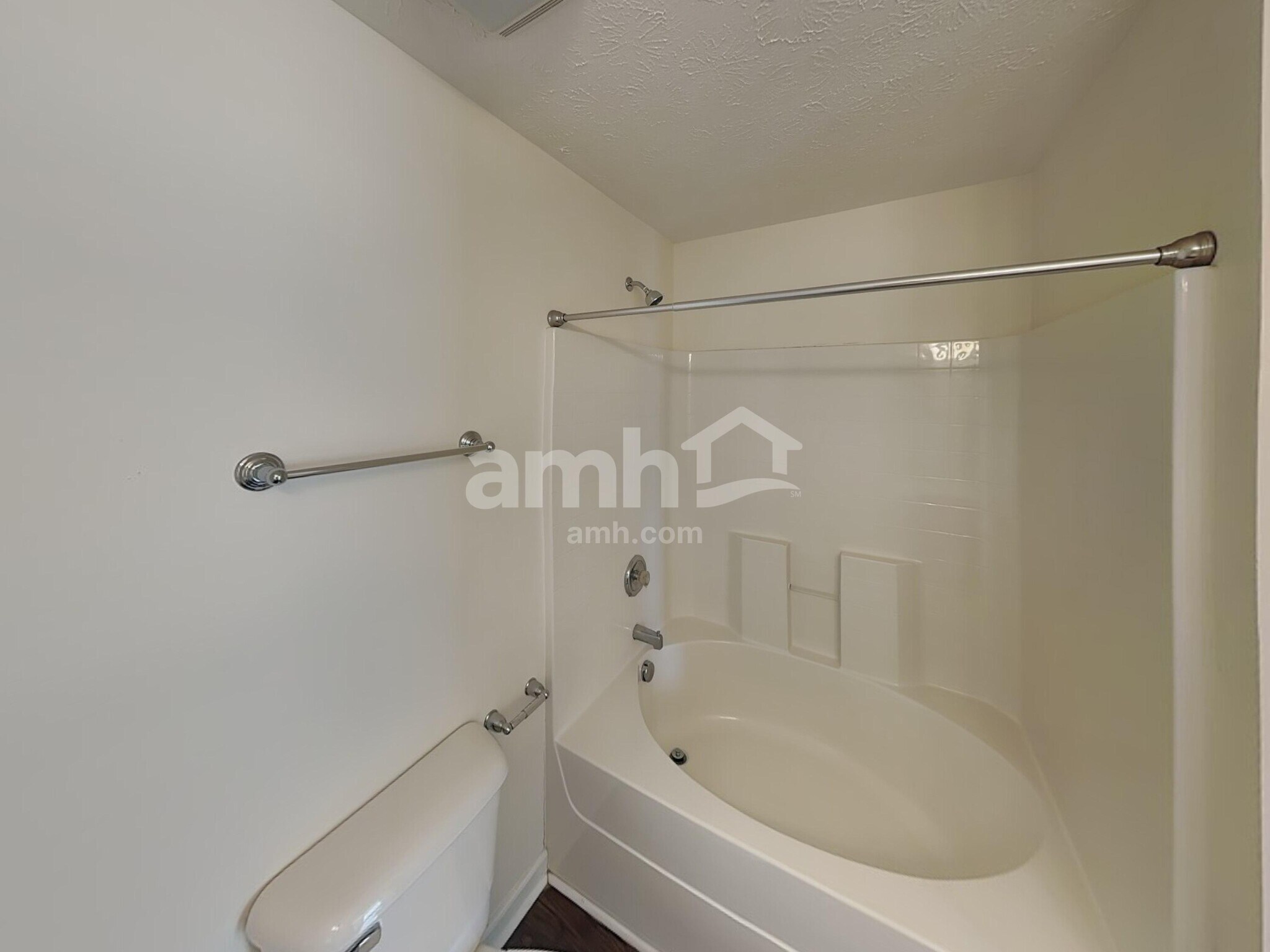 Building Photo - 334 Stewart Springs Dr