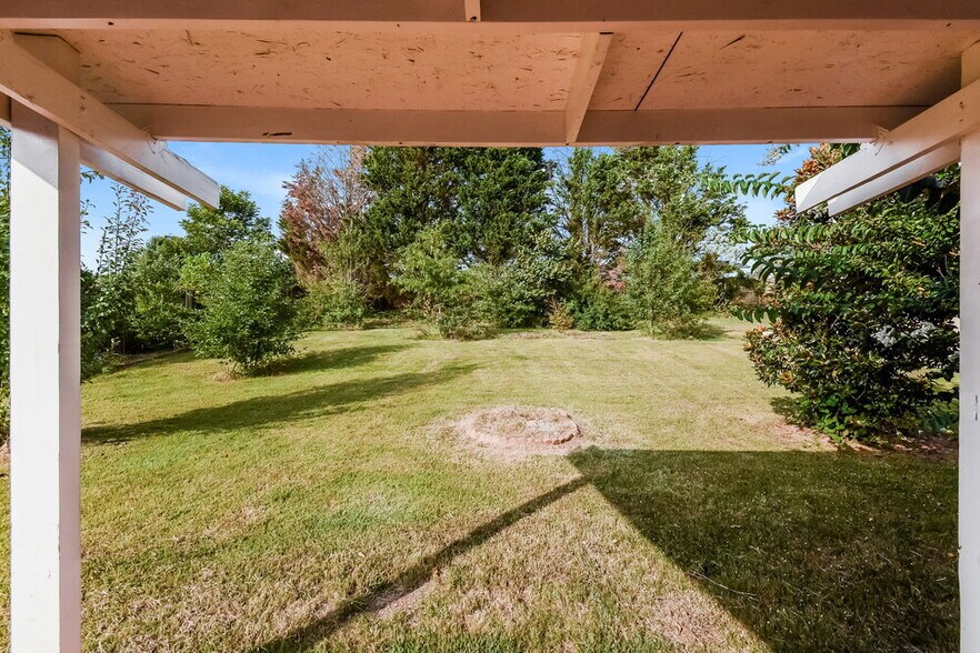 Building Photo - 6967 Fields Dr