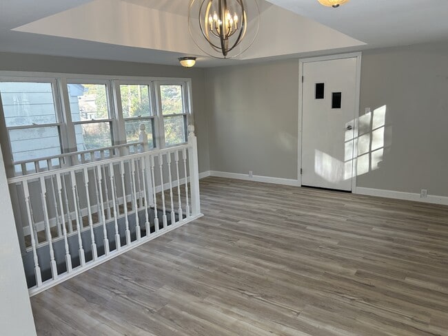 Building Photo - 2220 S 1st Ave