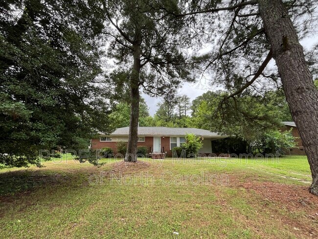 Primary Photo - 4304 Wedgewood Dr