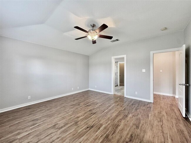 Building Photo - 311 Glen Valley Lane