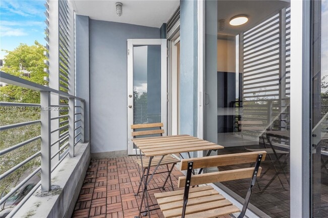 Building Photo - 3339 Virginia St