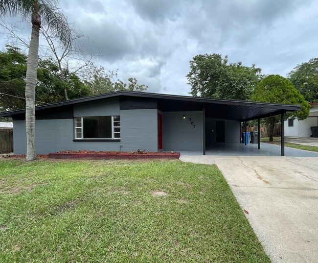 Primary Photo - North Brandon Home with NO HOA and NO CARPET