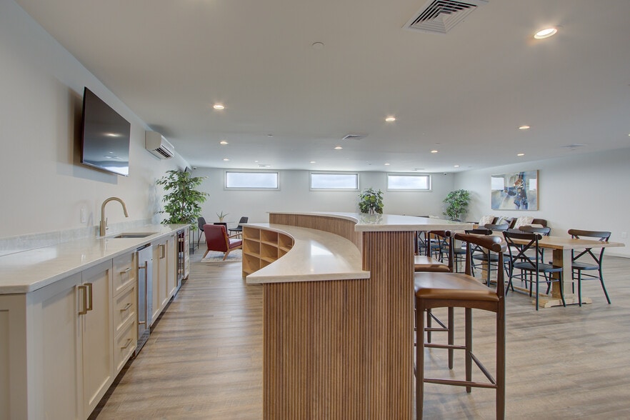 Primary Photo - The Willow at Long Branch