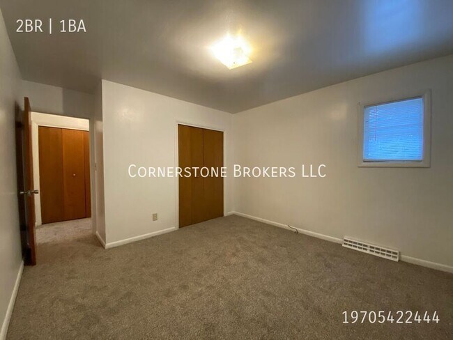 Building Photo - 311 Everett St
