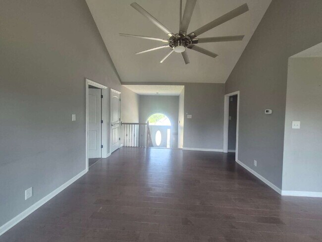 Building Photo - 1351 Freedom Dr