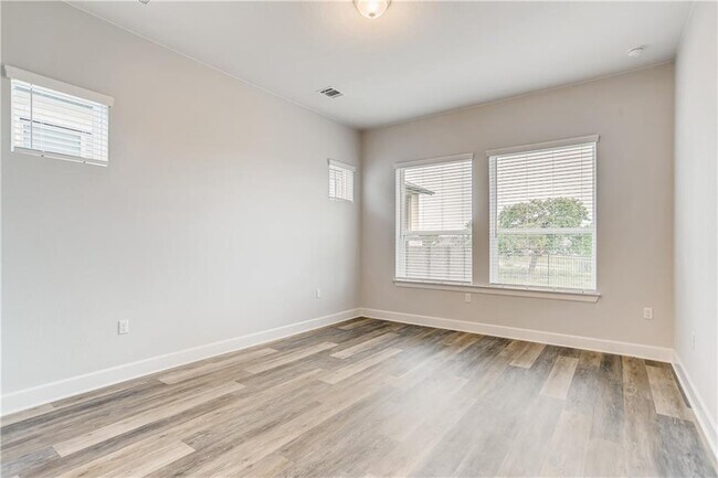 Building Photo - 7112 Poulain Dr
