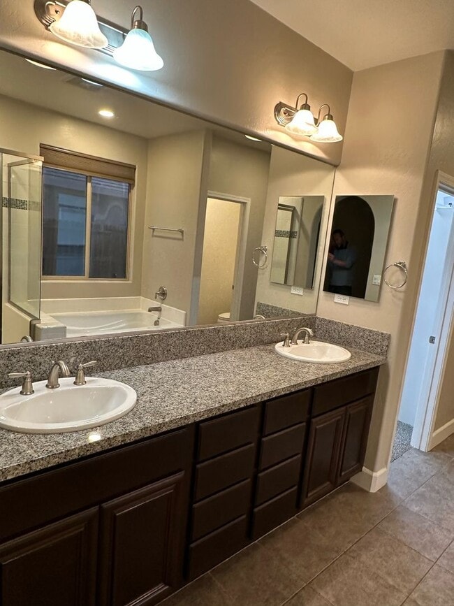 Building Photo - 3126 W Perez Ave