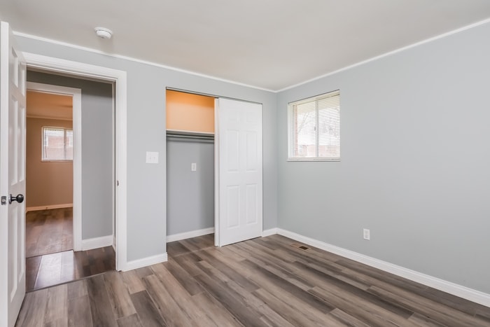 Building Photo - 403 Brownstone Dr