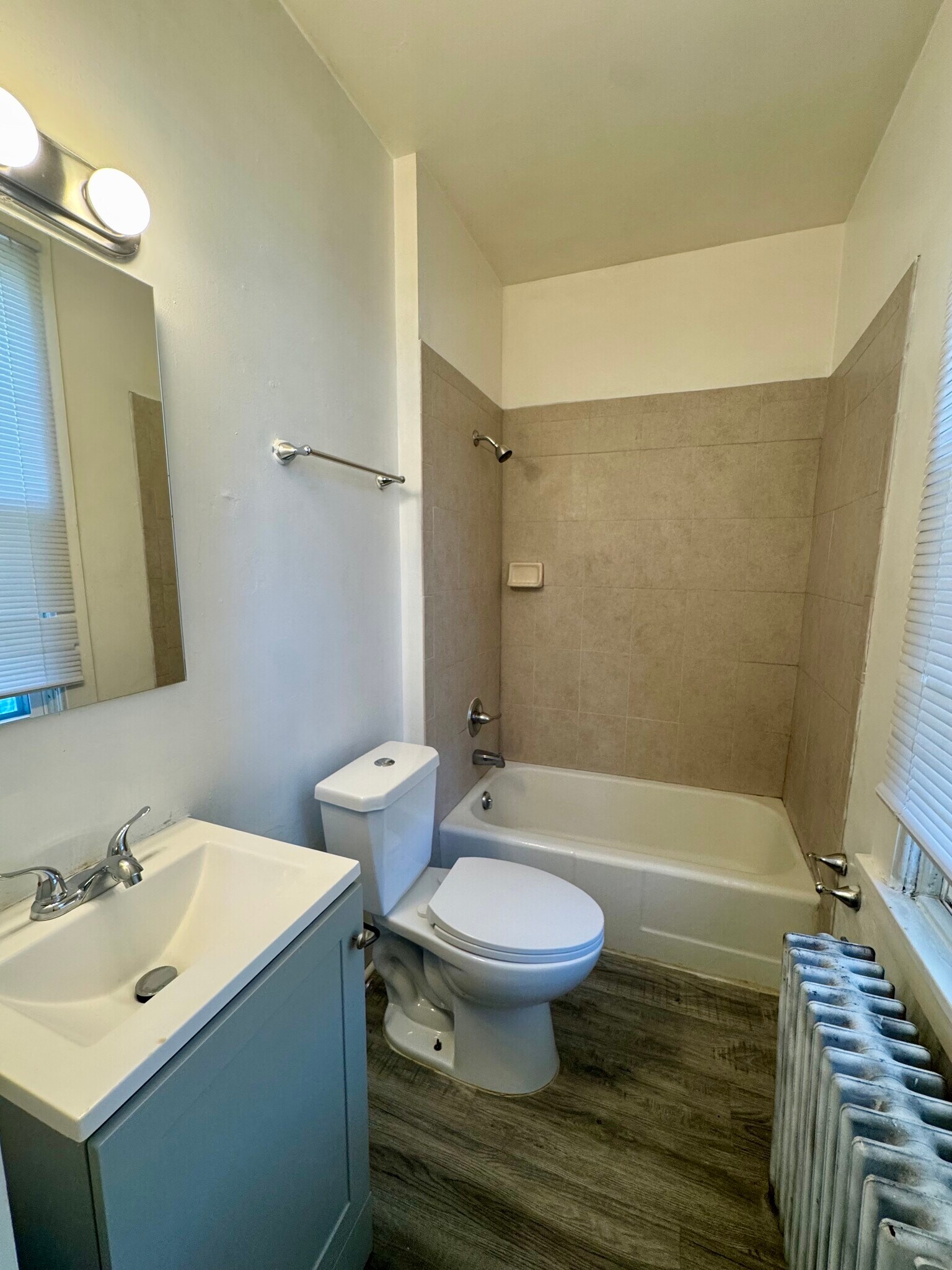 Building Photo - 1622 Washington St