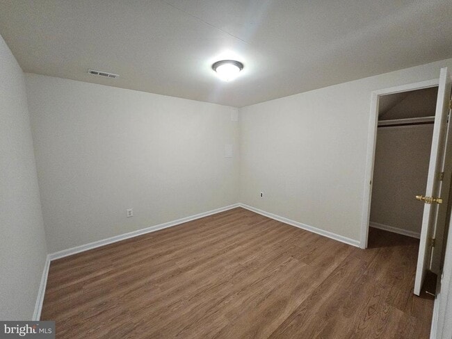 Building Photo - 5683 Ravenel Ln