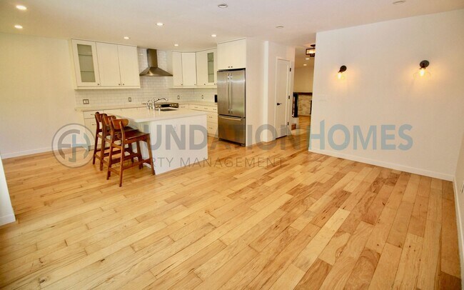 Building Photo - Renovated San Marin Townhouse | loft, A/C & 2-Car Garage - FOUNDATION