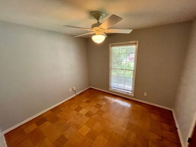 Building Photo - UPCOMING LISTING CLOSE TO SOUTH!