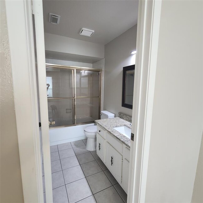 Building Photo - 14777 Wunderlich Dr