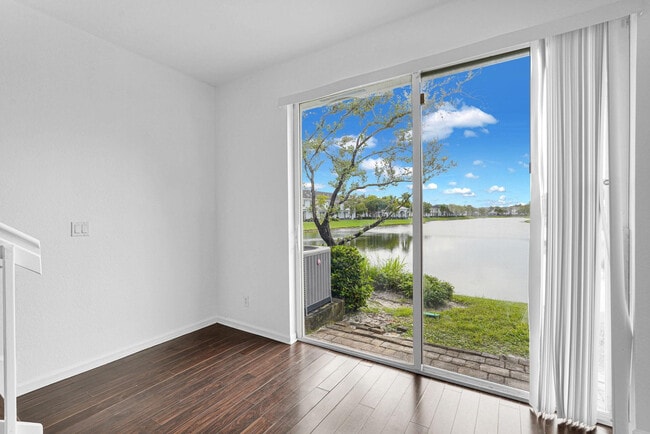 Building Photo - 1427 NW 34th Way