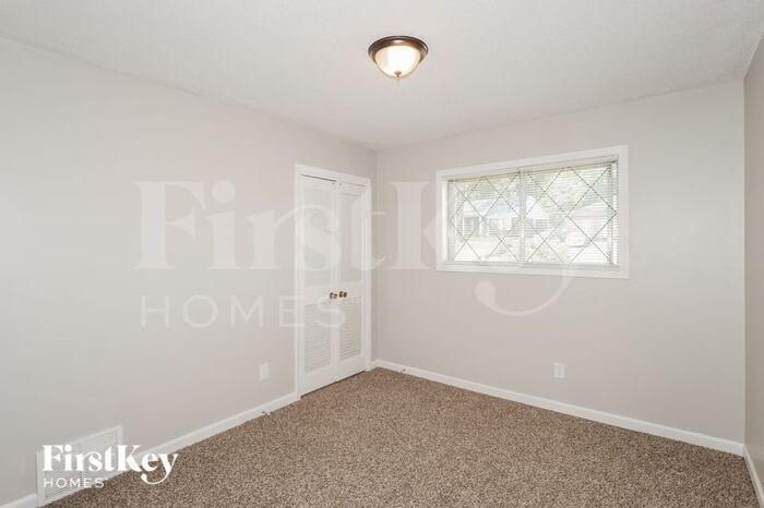 Building Photo - 5374 Jordan Dr