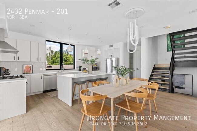 Building Photo - 2432 Penmar-201