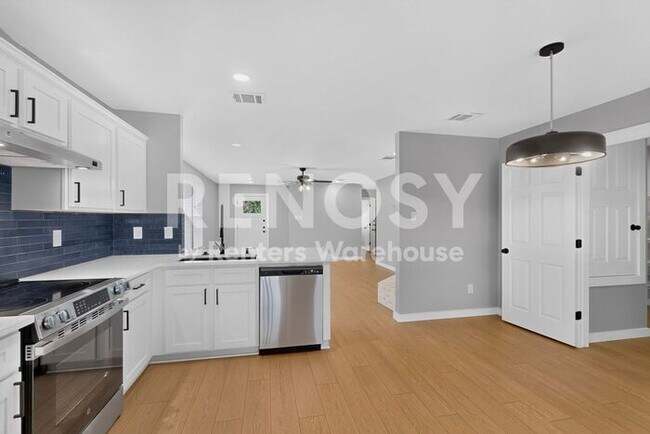 Building Photo - Renovated home in McKinney Ready to Be Your Home