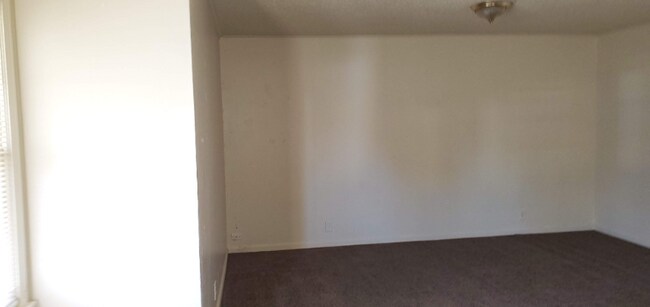 Building Photo - 3337 E Virgin St